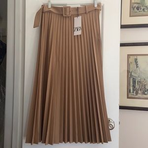 NWT Zara Midi Skirt